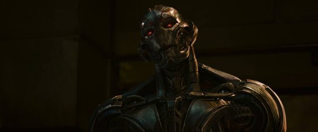 Avengers : l'ère d'Ultron. 4 Robert Downey Jr. et Chris Evans dans Avengers : l'ère d'Ultron 2015