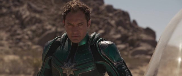 Captain Marvel. 4 Brie Larson et Samuel L. Jackson dans Captain Marvel 2019