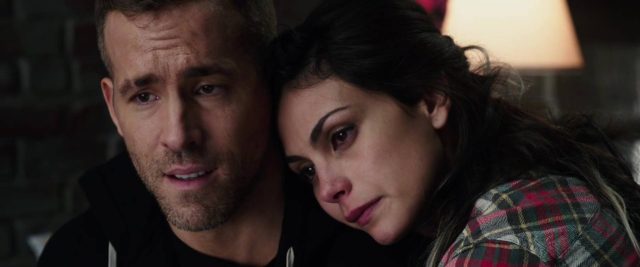 Deadpool. 4 Ryan Reynolds et Morena Baccarin dans Deadpool 2016