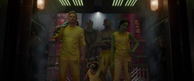 Les Gardiens de la Galaxie. 3 Chris Pratt et Zoe Saldana dans Les Gardiens de la Galaxie 2014