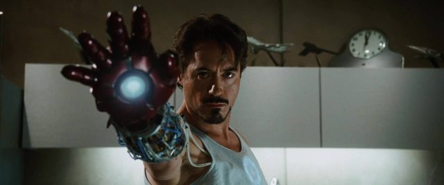 Iron Man. 5 Robert Downey Jr. et Gwyneth Paltrow dans Iron Man 2008
