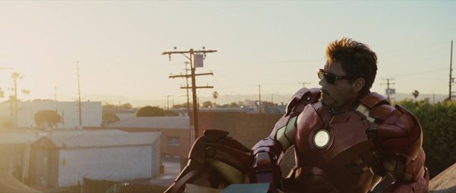 Iron Man 2. 8 Affiche Poster de Iron Man 2 avec Robert Downey Jr. et Gwyneth Paltrow 2010