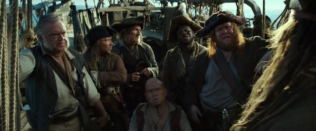 Pirates des Caraïbes : la vengeance de Salazar - Photos et affiches. 27 Johnny Depp Javier Bardem et Geoffrey Rush dans Pirates des Caraïbes : la vengeance de Salazar 2017