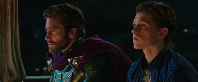 Spider-Man : Far from home. 3 Tom Holland Zendaya et Jake Gyllenhaal dans Spider-Man : Far from home 2019