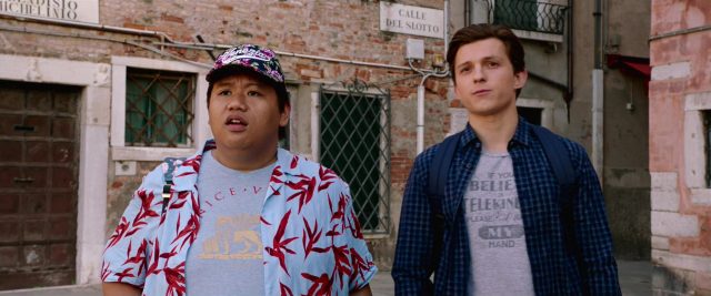 Spider-Man : Far from home. 8 Tom Holland Zendaya et Jake Gyllenhaal dans Spider-Man : Far from home 2019