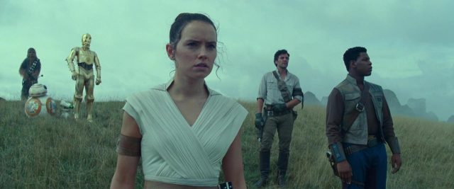 Daisy Ridley Adam Driver et Oscar Isaac dans Star Wars L'ascension de Skywalker Rise 2019