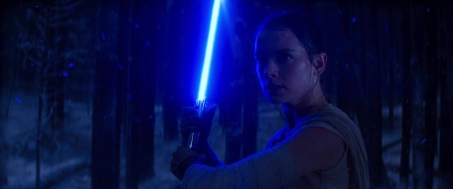 Daisy Ridley Adam Driver et Oscar Isaac dans Star Wars Le réveil de la force Awakens 2015