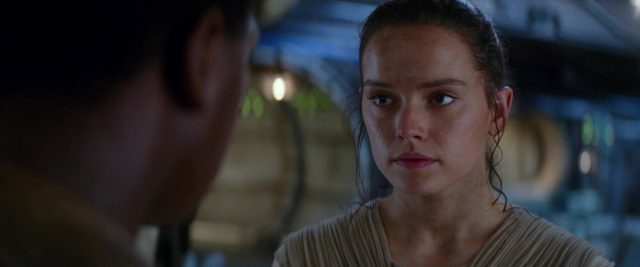 Daisy Ridley Adam Driver et Oscar Isaac dans Star Wars Le réveil de la force Awakens 2015
