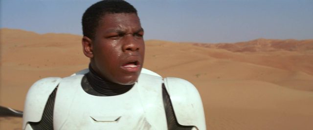 Star Wars : Episode VII - Le réveil de la force. 5 Daisy Ridley Adam Driver et Oscar Isaac dans Star Wars Le réveil de la force Awakens 2015