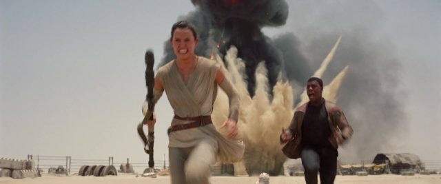 Daisy Ridley Adam Driver et Oscar Isaac dans Star Wars Le réveil de la force Awakens 2015