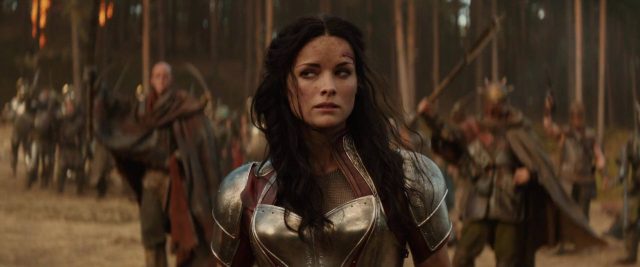 Thor : le monde des ténèbres. 5 Chris Hemsworth Natalie Portman et Tom Hiddleston dans Thor : le monde des ténèbres Dark World 2013
