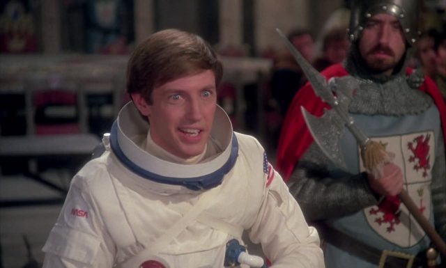 Un cosmonaute chez le roi Arthur. 2 image cosmonaute roi arthur Unidentified Flying Oddball Spaceman King
