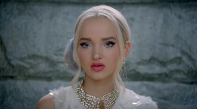 Descendants 2 - Photos et affiches. 12 image descendants 2