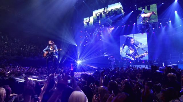 image hannah montana miley cyrus film concert evenement Best Both Worlds
