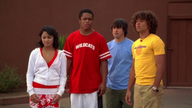 High School Musical 2 - Photos et affiches. 16 image high school musical 2