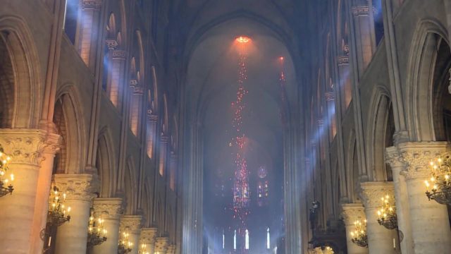 Notre-Dame : l'épreuve du feu. 4 image notre dame épreuve feu
