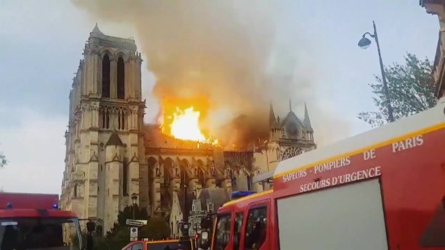 image notre dame epreuve feu agains inferno disney nat geo