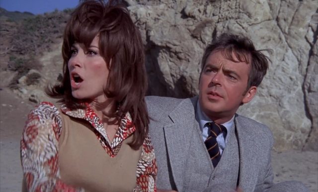 Le nouvel amour de Coccinelle. 7 Helen Hayes et Ken Berry dans Le nouvel amour de Coccinelle Herbie Rides Again 1975