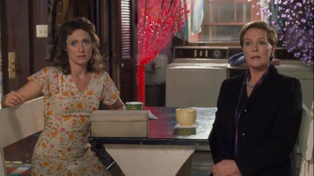 Anne Hathaway et Julie Andrews dans Princesse malgré elle Princess Diaries 2001