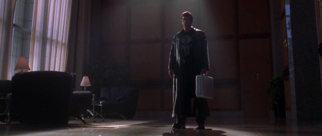 The Punisher. 6 Thomas Jane et John Travolta dans The Punisher 2004