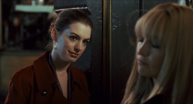 Anne Hathaway et Kate Hudson dans Meilleures ennemies Bride wars 2009