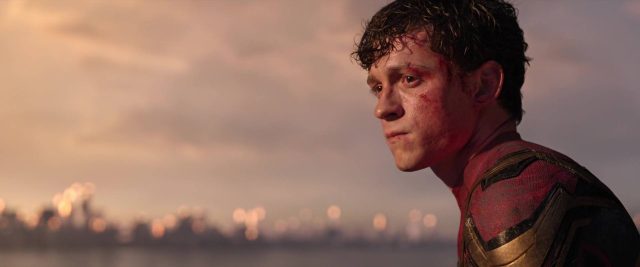 Spider-Man : no way home. 8 Tom Holland Zendaya et Benedict Cumberbatch dans Spider-Man : no way home 2021