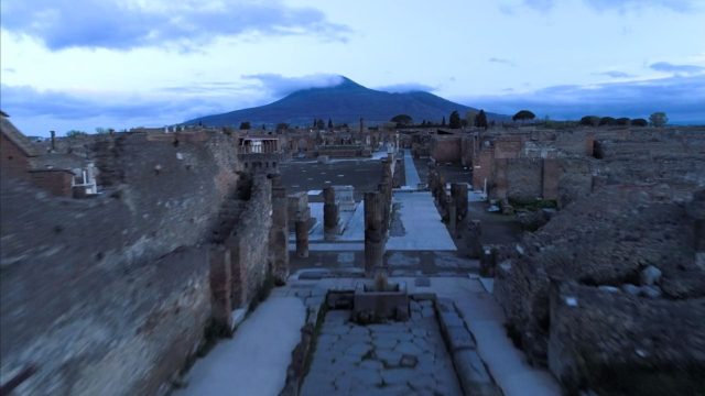 Les fugitifs de Pompéi - Photos et affiches. 10 image fantome pompei secrets dead
