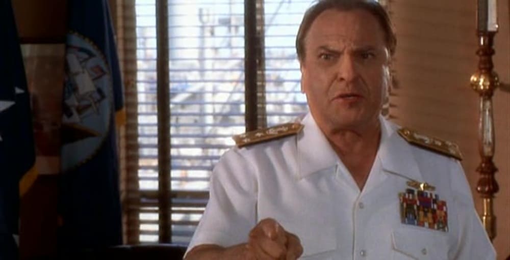 image commandant sauver navy touche periscope down disney fox