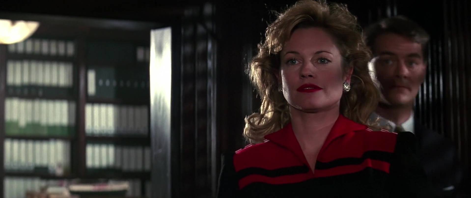 Melanie Griffith Michael Douglas et Liam Neeson dans Une lueur dans la nuit Shining Through 1992