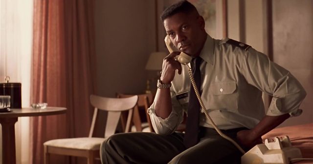 À l'épreuve du feu. 24 Denzel Washington et Meg Ryan dans À l’épreuve du feu Courage Under Fire 1996