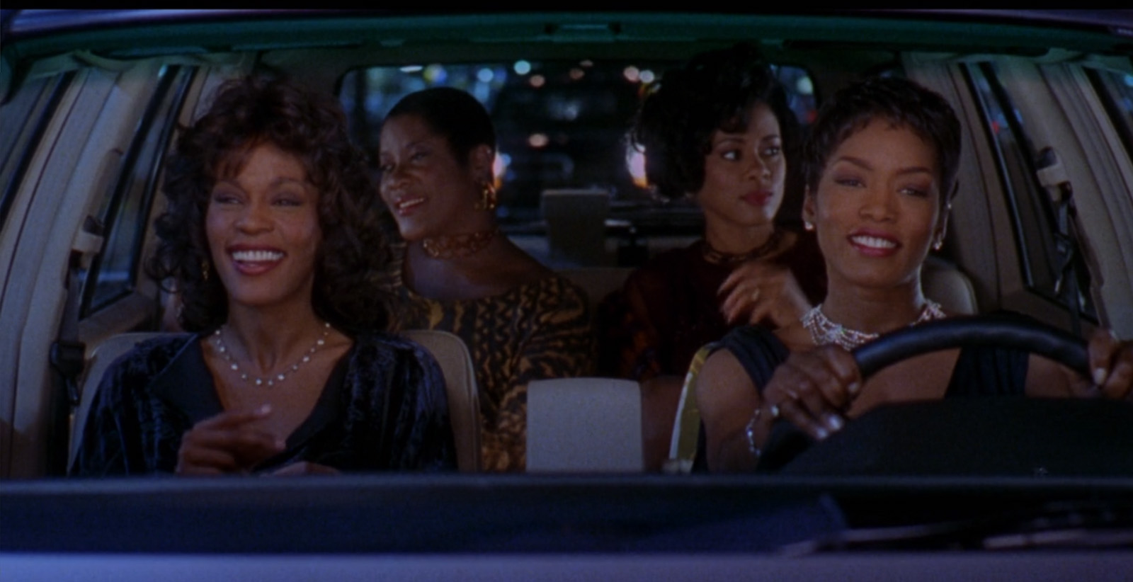 Où sont les hommes ? - Photos et affiches. 21 Whitney Houston et Angela Bassett dans Où sont les hommes ? Waiting to Exhale 1995
