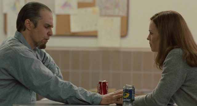Hilary Swank et Sam Rockwell dans Conviction 2010