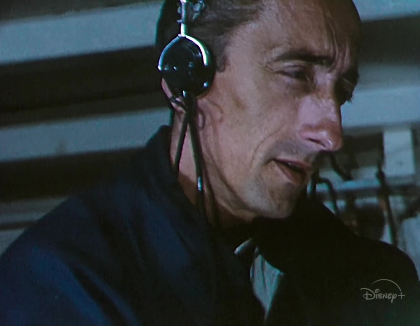 image cousteau becoming homme legende disney nat geo
