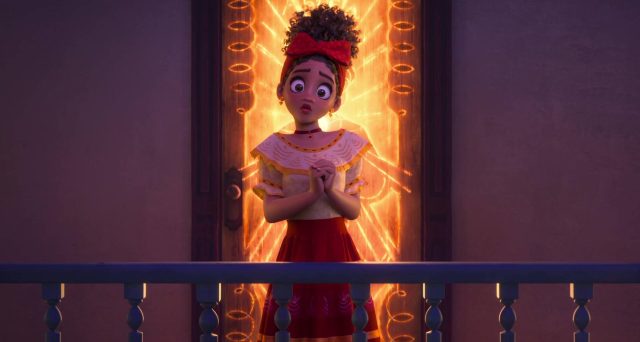 Dolores Madrigal - Personnage - Encanto. 3 dolores madrigal personnage character encanto
