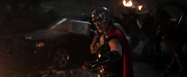 Thor : love and thunder. 5 Chris Hemsworth Natalie Portman et Christian Bale dans Thor : love and thunder 2022