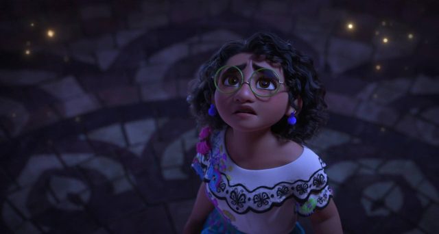 Mirabel Madrigal - Personnage - Encanto. 4 mirabel madrigal personnage character encanto