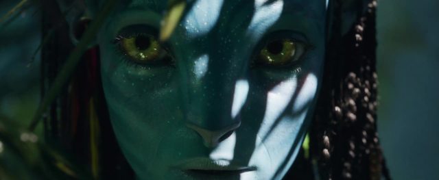 Sam Worthington Sigourney Weaver et Zoe Saldana dans Avatar la voie de l'eau 2022