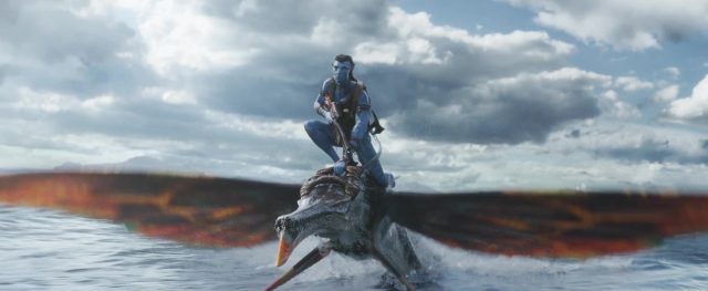 Sam Worthington Sigourney Weaver et Zoe Saldana dans Avatar la voie de l'eau 2022