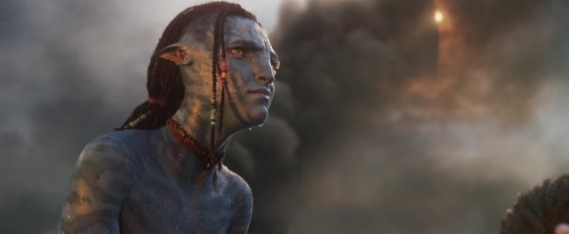 Sam Worthington Sigourney Weaver et Zoe Saldana dans Avatar la voie de l'eau 2022