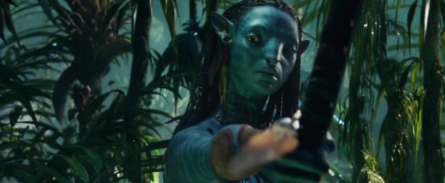 Sam Worthington Sigourney Weaver et Zoe Saldana dans Avatar la voie de l'eau 2022