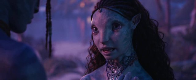 Sam Worthington Sigourney Weaver et Zoe Saldana dans Avatar la voie de l'eau 2022