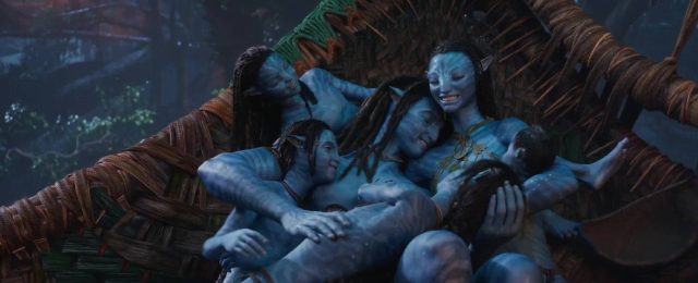 Sam Worthington Sigourney Weaver et Zoe Saldana dans Avatar la voie de l'eau 2022