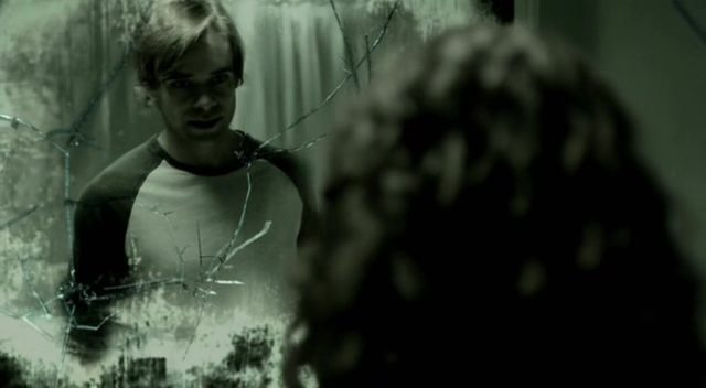 Mirrors 2. 2 Nick Stahl dans Mirrors 2 2010