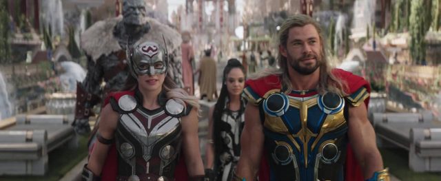Thor : love and thunder - Photos et affiches. 55 image thor love thunder marvel