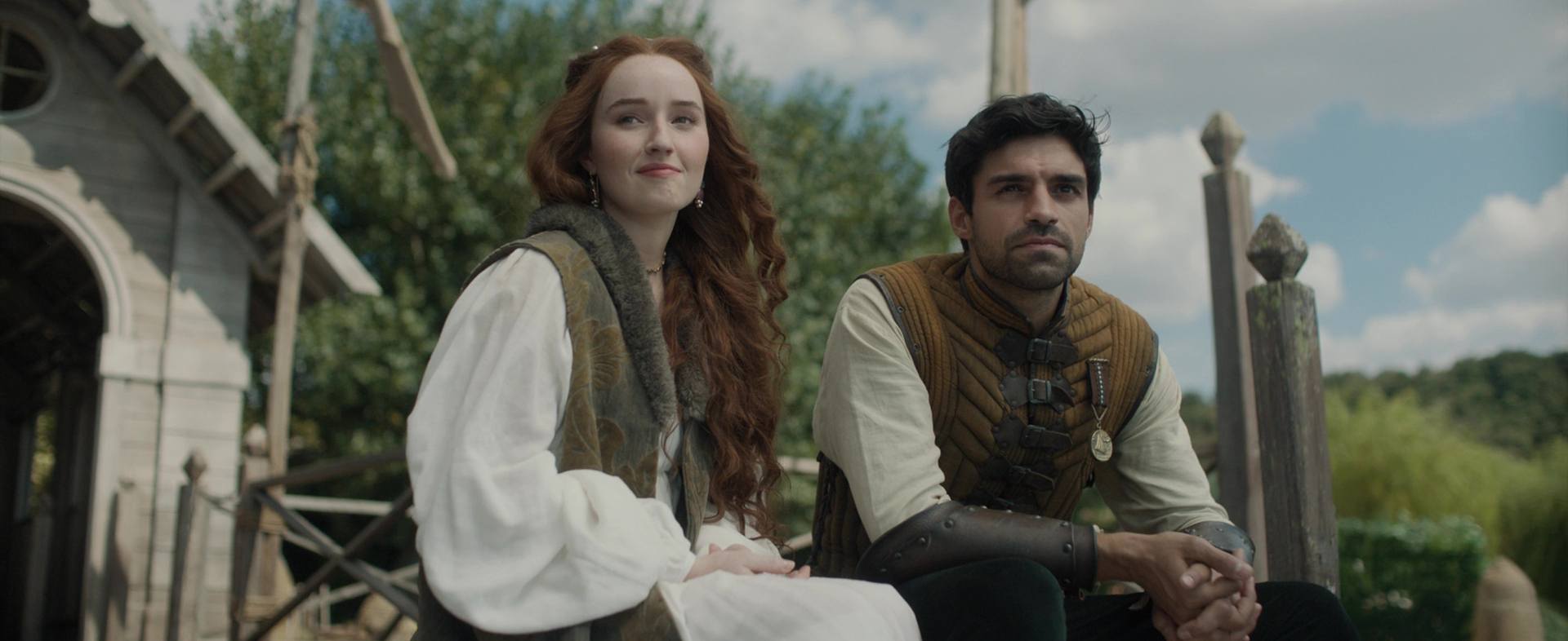 Kaitlyn Dever Isabela Merced et Kyle Allen dans Rosaline 2022