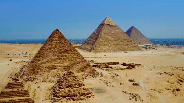 image ombre pyramides lost tombs