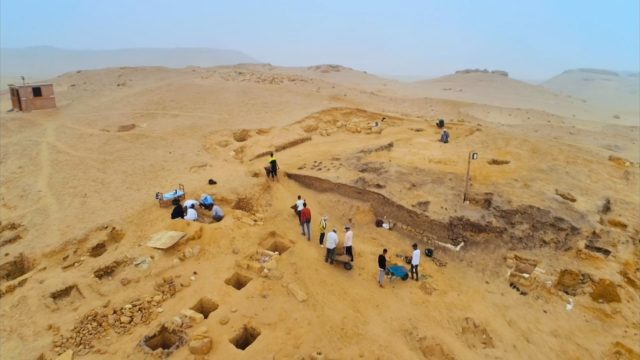 image ombre pyramides lost tombs