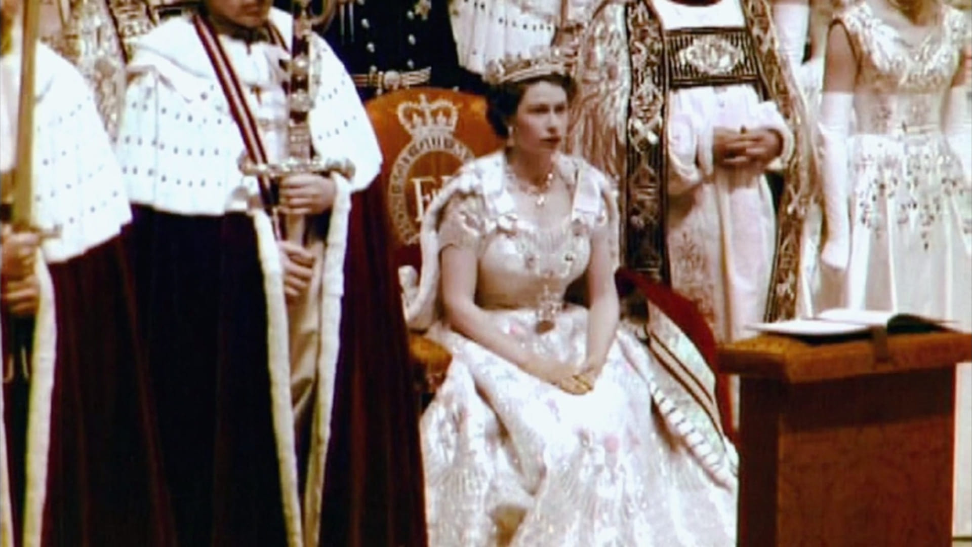 image elizabeth 2 destin royal being queen