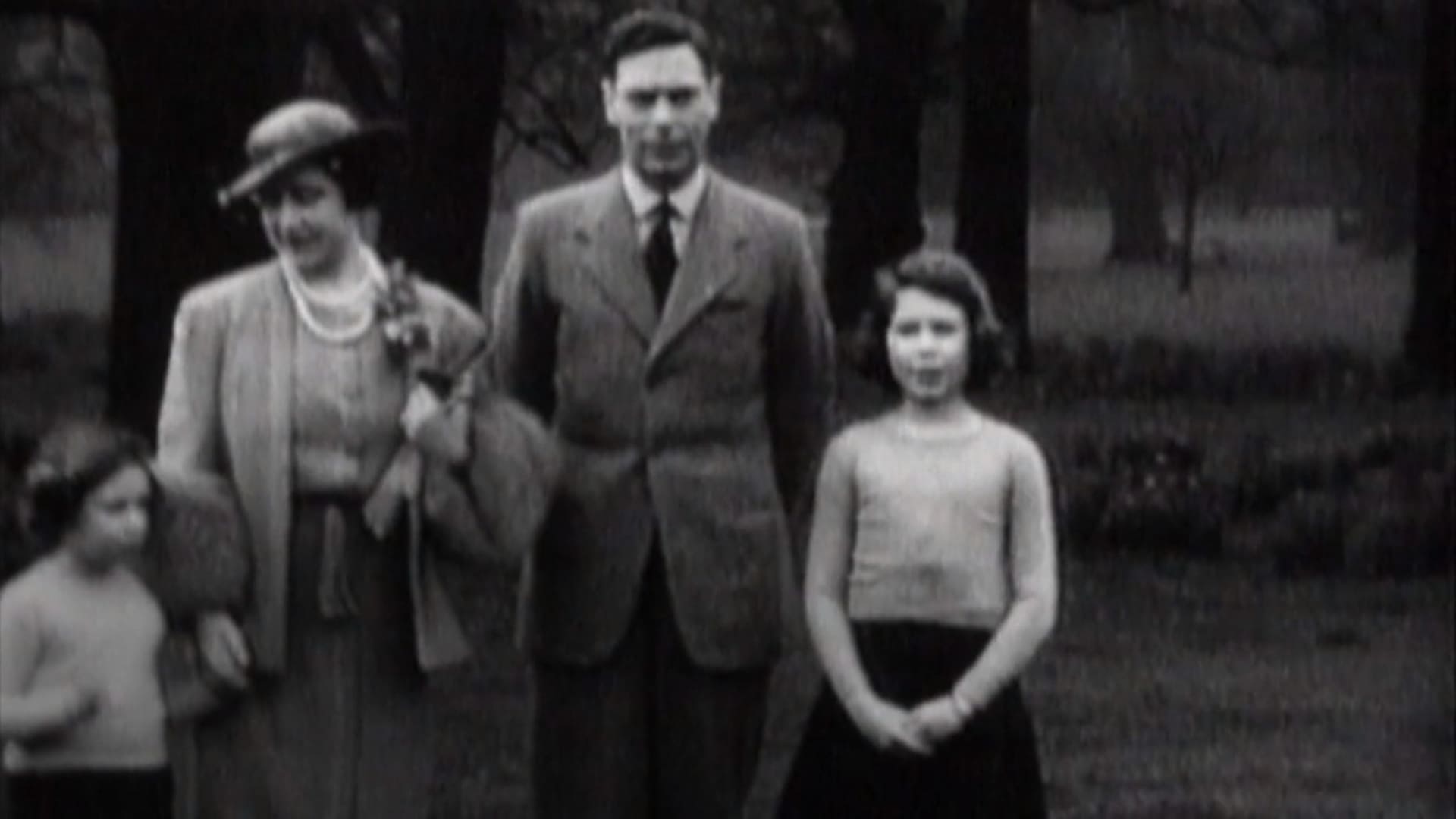 image elizabeth 2 destin royal being queen