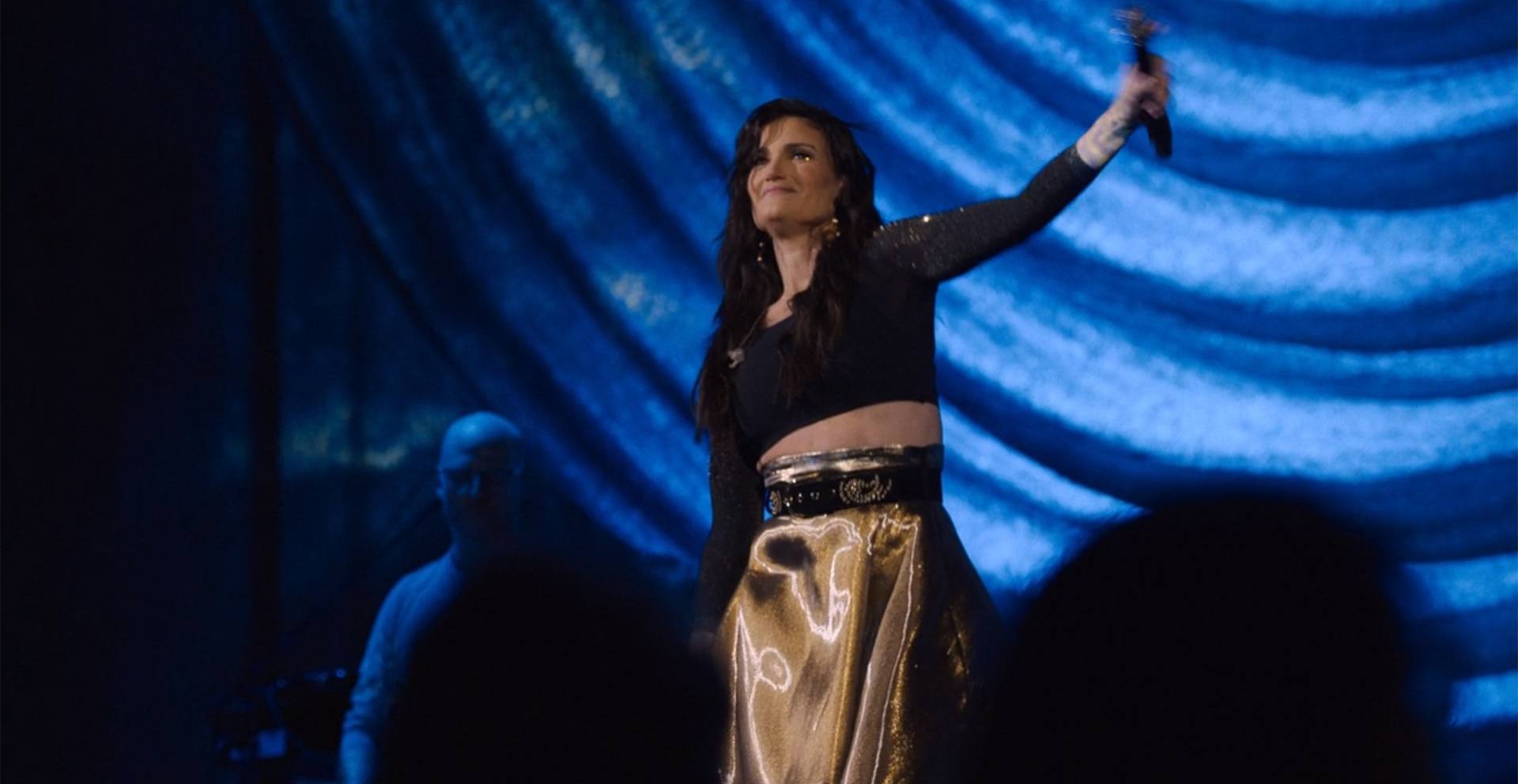 image idina menzel vie scene which way stage